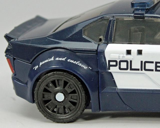 TLK02_BARRICADE_05.jpg